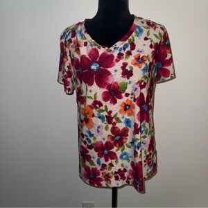 White Stag Floral V-Neck Women's Top Medium